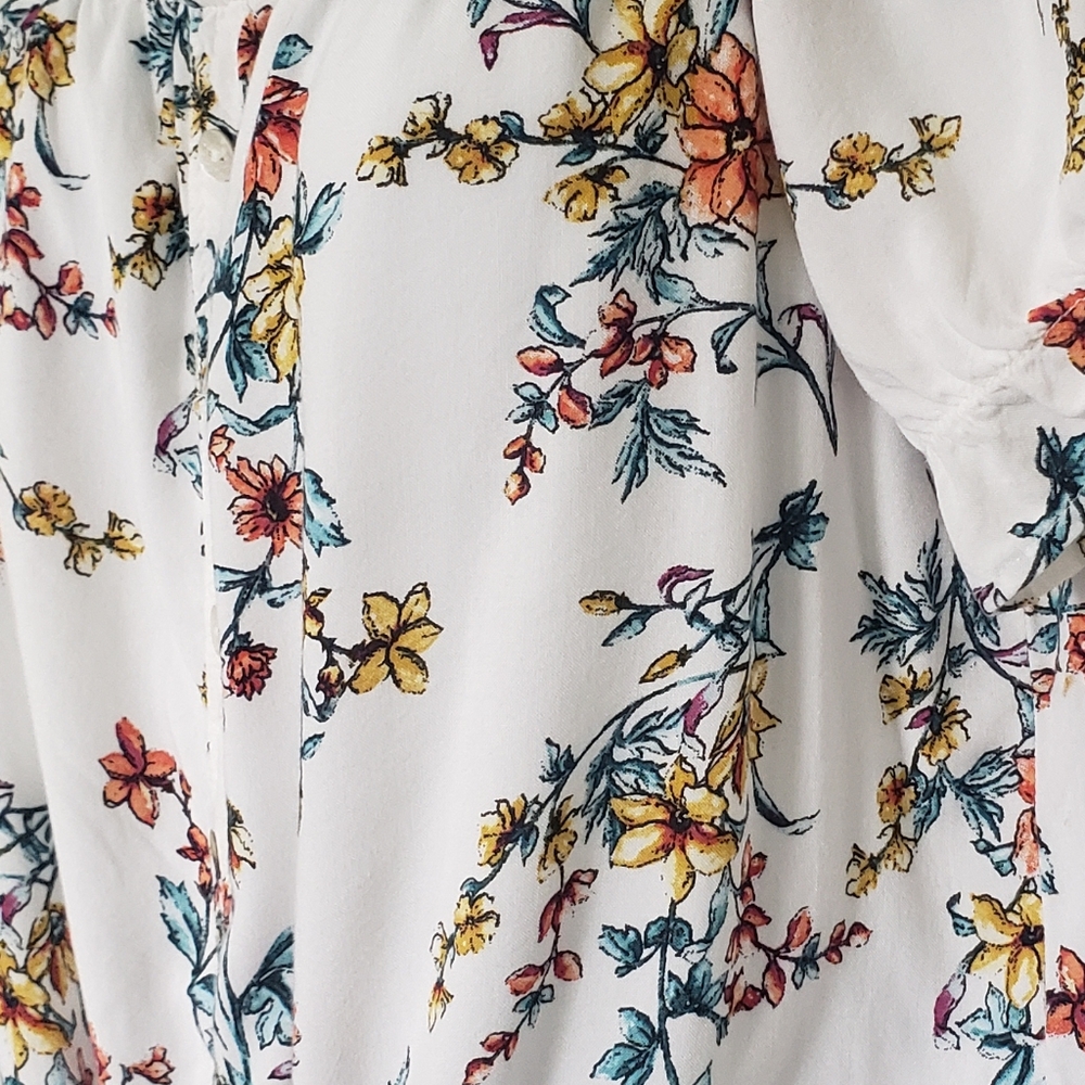 White Floral Crop Top Blouse Sz L Button Down Ruffled Sleeves Off The Shoulder - Picture 8 of 8